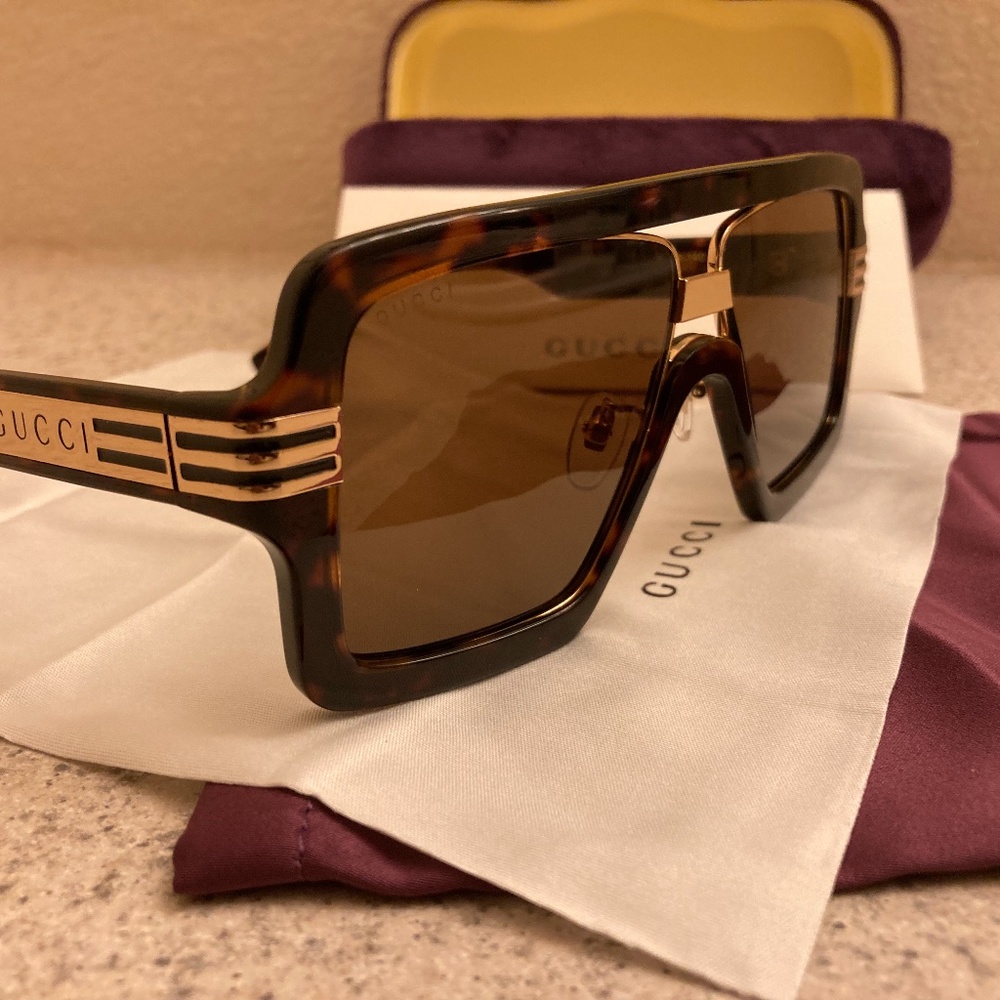Gucci Brown Tortoise sunglasses